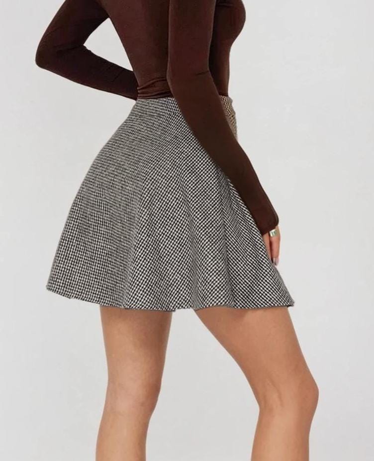 Button Skirt Pattern, Sewing Patterns, Women Pattern, Skirt Patterns Women, Mini Skirt, Womens Skirt Pattern, Midi Skirt Sewing Pattern